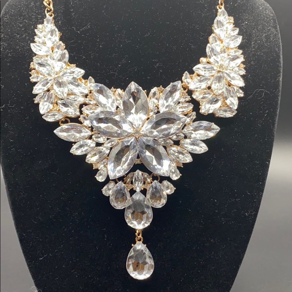 Beautiful necklace - Picture 5 of 6